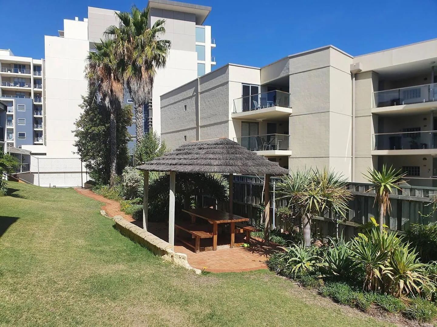 Coastal Beach Retreat Scarborough Pool & Slide! Perth Apart Otel